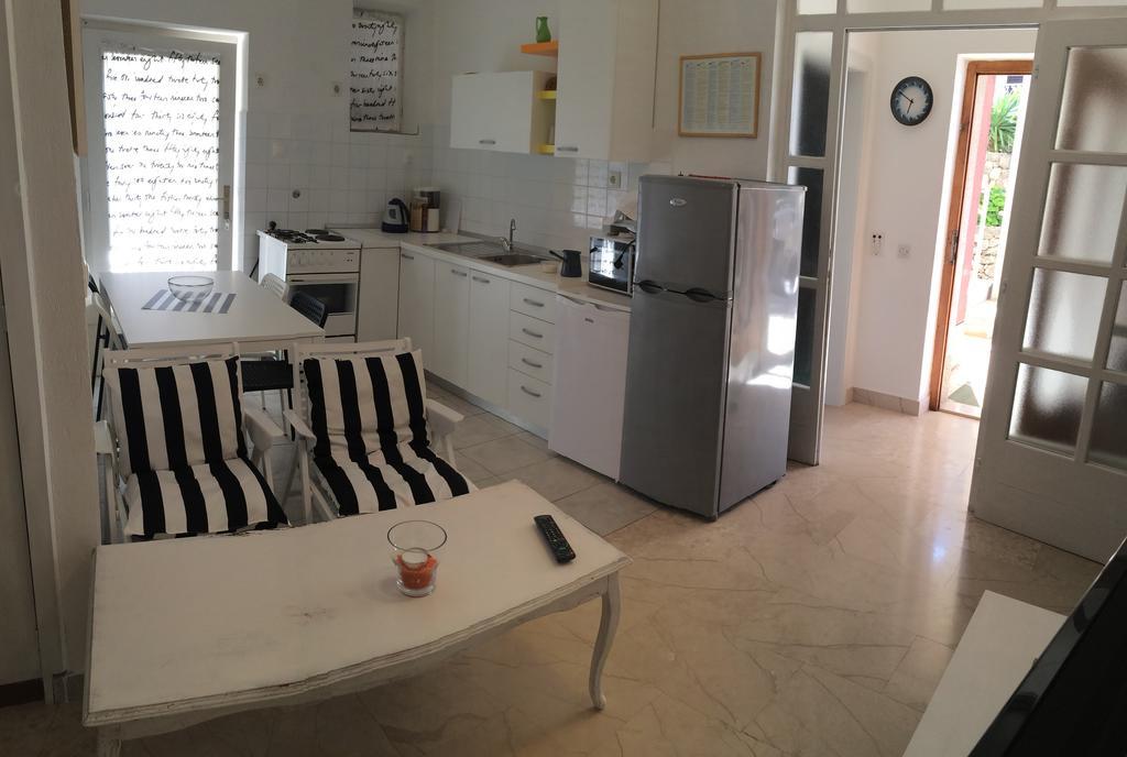 Apartments Villa Karme Brela Εξωτερικό φωτογραφία